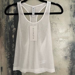 Athleta vapor scoop tank